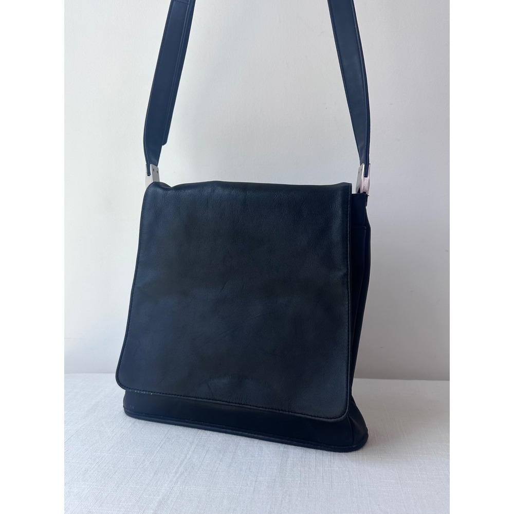Liz Claiborne Vintage 90s Black Leather Messenger Bag Y2K Minimalist Crossbody